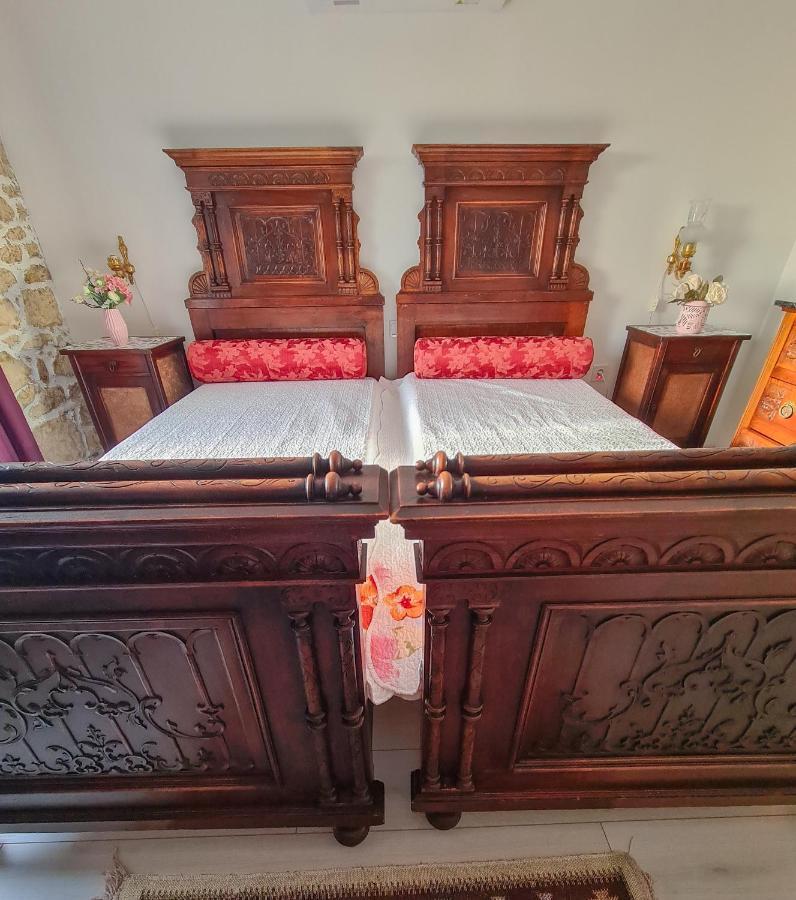 Kaya House Apartment Nerezisca Luaran gambar